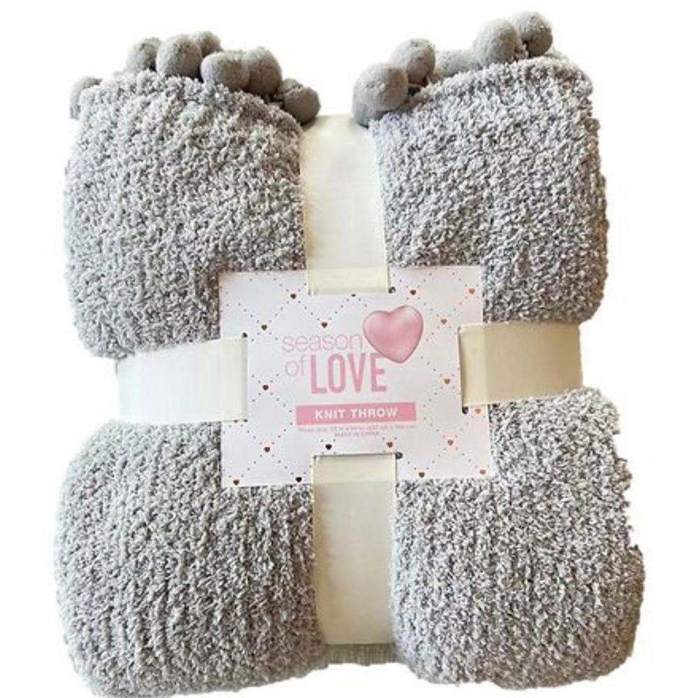 Knitted Throw with Poms